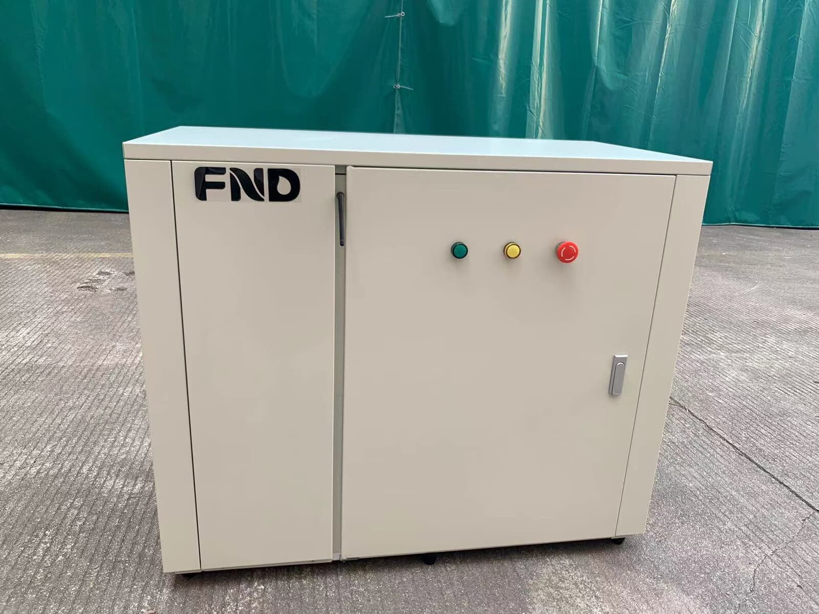 Outdoor industrial air water generator 100 litres