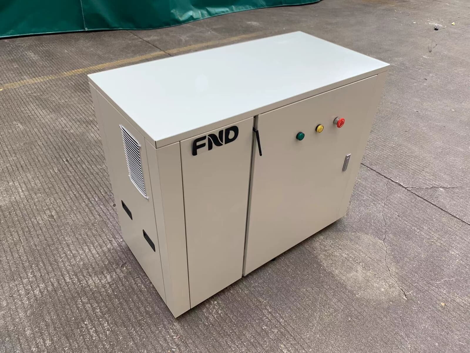 Outdoor industrial air water generator 100 litres