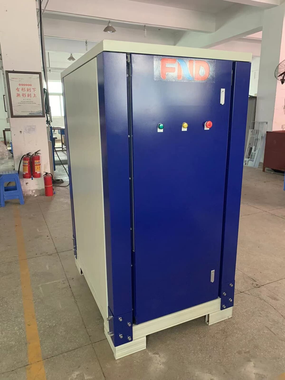 Outdoor industrial air water generator 250 litres