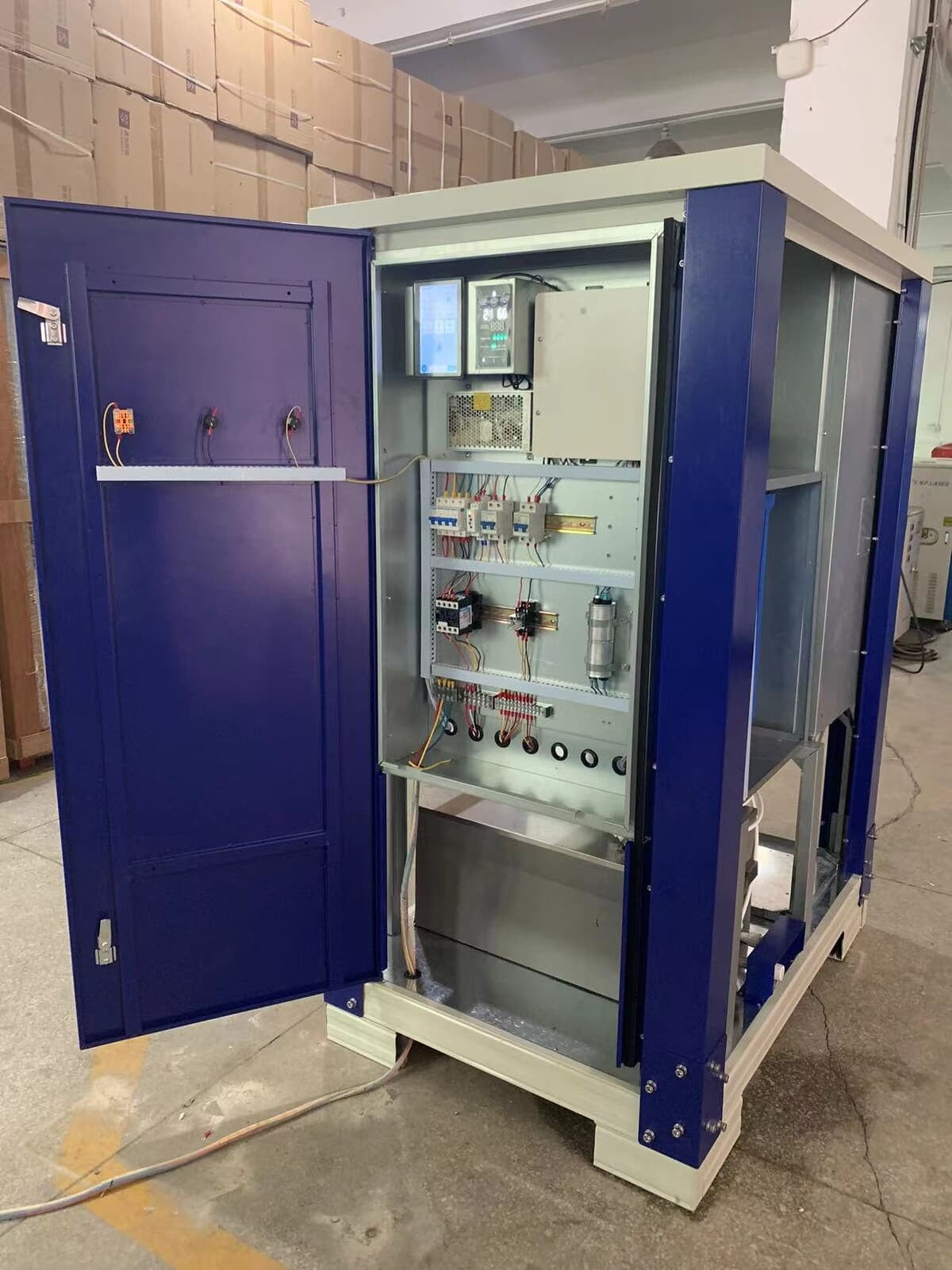 Outdoor industrial air water generator 250 litres